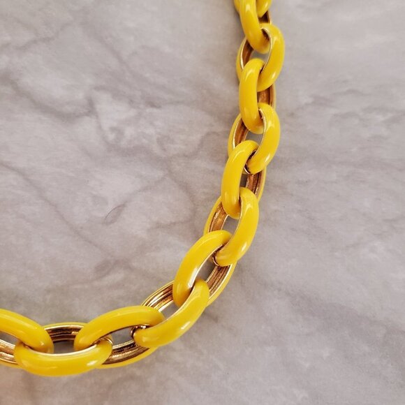 💛 J. Crew Yellow Enamel Link Necklace 💛 - Picture 5 of 15